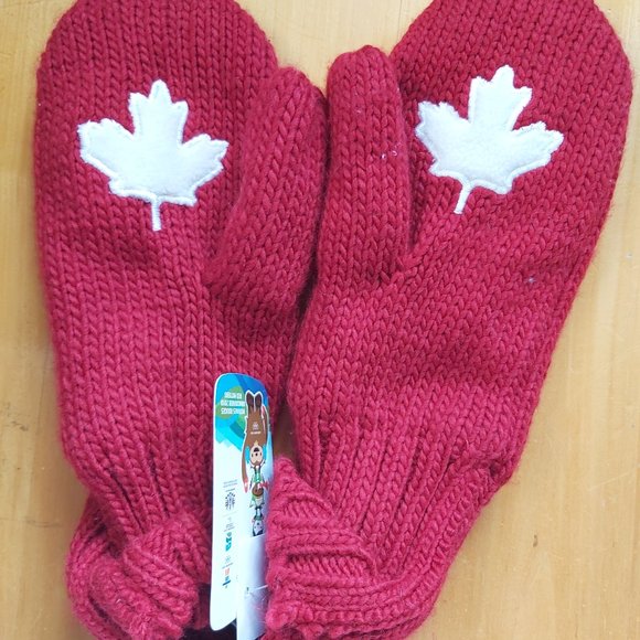Vancouver Winter Olympics 2010 Red Canada Mittens (L/G) - Picture 2 of 5